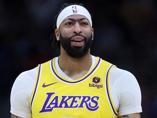 Anthony Davis ‘Prefers’ Lakers Pass on JJ Redick: Report