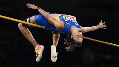 Yaroslava Mahuchikh sets new world record in women’s high jump during Paris Diamond League