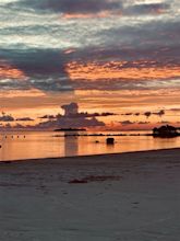 Breathtaking sunset on empty beach · Free Stock Photo