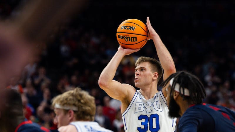 Dallin Hall is returning to BYU basketball