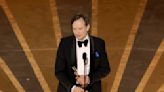 ‘All Quiet On The Western Front’ Composer Volker Bertelmann Thanks Cast & Crew As He Picks Up First Oscar