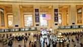 Arrestan a hombre que golpeó en la cara a una niña de 9 años en la terminal Grand Central de Nueva York - La Opinión