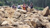 As many as 2,000 people feared buried under Papua New Guinea landslide