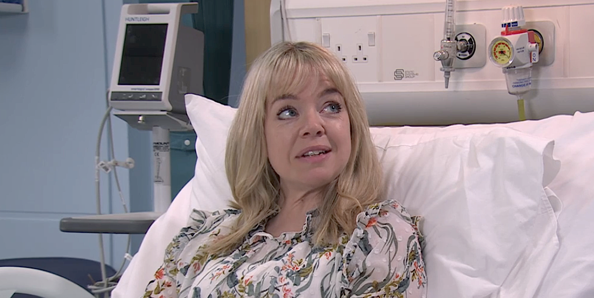 Coronation Street airs pregnancy news for Toyah Battersby