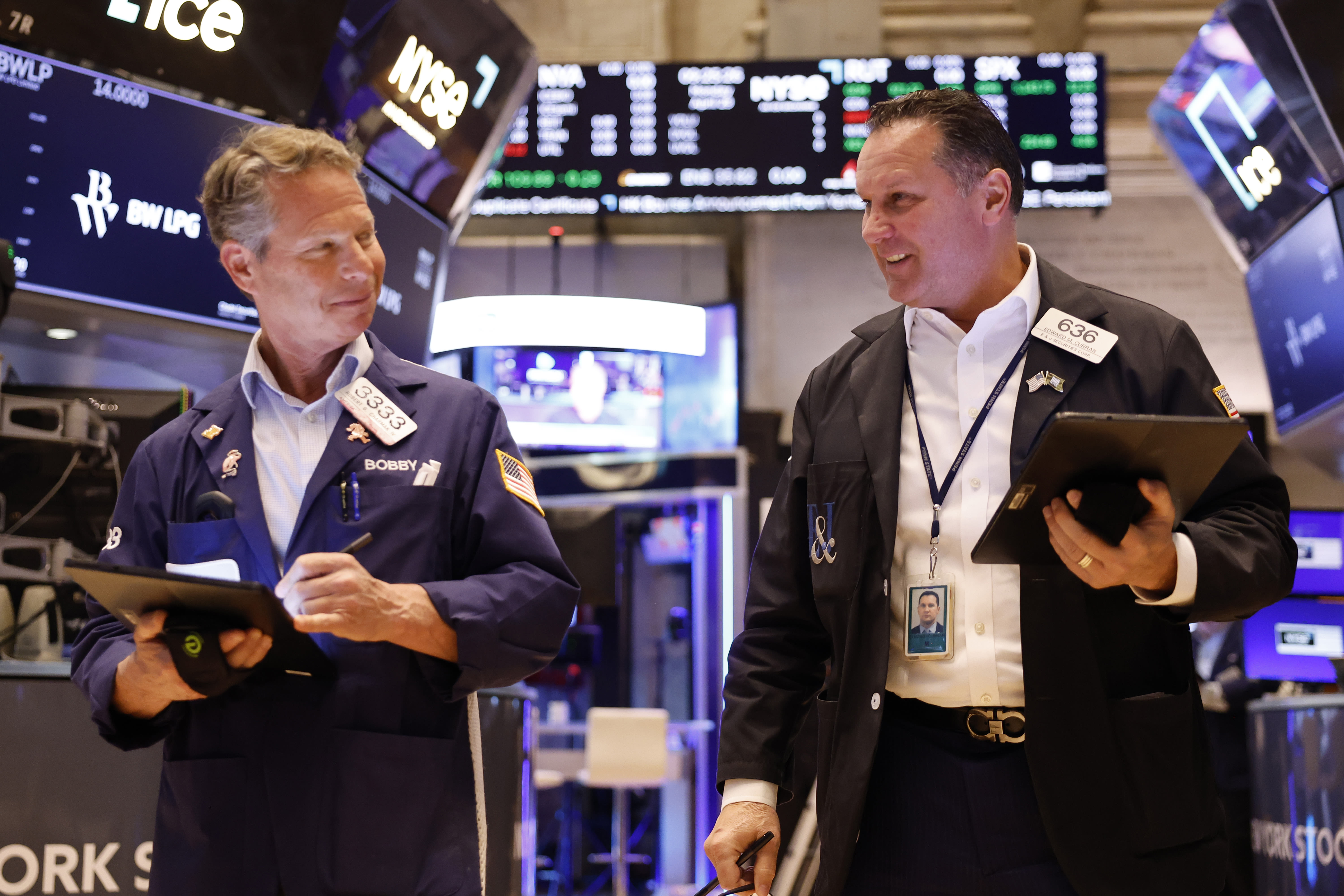 Stock market today: Stock futures surge after soft jobs report, Apple earnings triumph