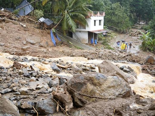 Miraculous escape for 200 people in landslip-hit Vilangad in Kozhikode