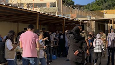 Cientos de desplazados palestinos en el limbo en una escuela de la UNRWA en el Líbano