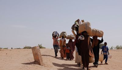 Las restricciones de Egipto empujan a los sudaneses hacia el desierto: “Tuvimos que tomar el camino más difícil”