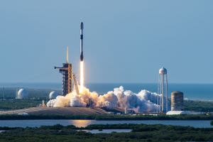 SpaceX successfully launches 22 satellites to low-Earth orbit