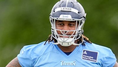 Big Titans hit it off: ‘Awesome to get to know a Bama guy’