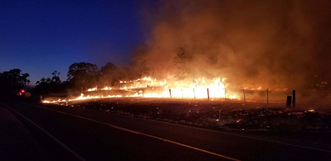 Aero Fire in Calaveras County scorches over 5,000 acres, leaves thousands without power