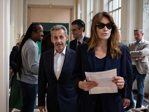 Bruni-Sarkozy charged with witness tampering in cash for husband's campaign case