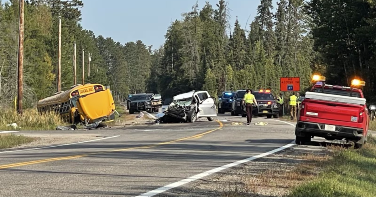 12 students, 2 drivers reportedly hurt after school bus crash in northern Minnesota