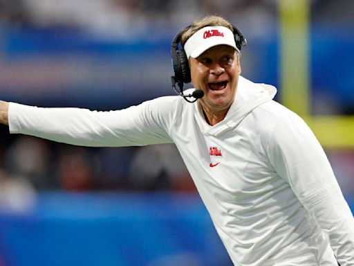 Lane Kiffin Shares Article Alleging Tennessee is Trying to Steal Ole Miss Commit