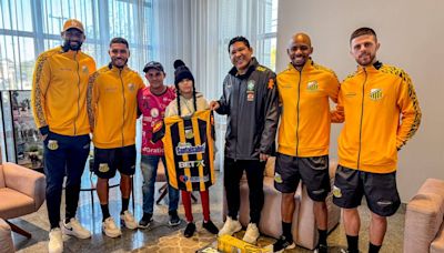 Grêmio Novorizontino recebe visita de atleta especial no Paraná