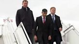 Watch: Sunak, Hunt, and Shapps arrive in Warsaw hours after Rwanda bill passes