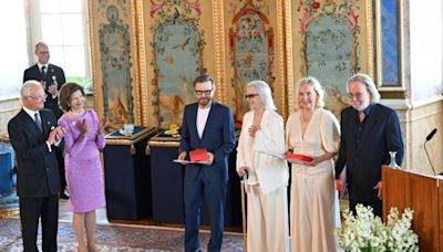 Mitglieder der schwedischen Pop-Band Abba erhalten königliche Orden in Stockholm