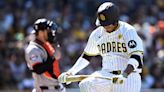 Manny Machado Painfully Fails on Attempt to Break Bat Over Knee After Flying Out