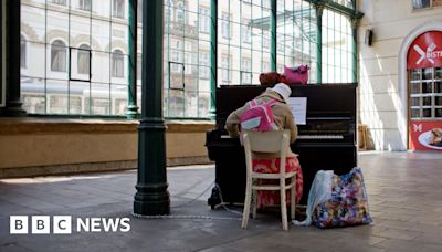 Bradford: Pianos should be in train stations - councillor