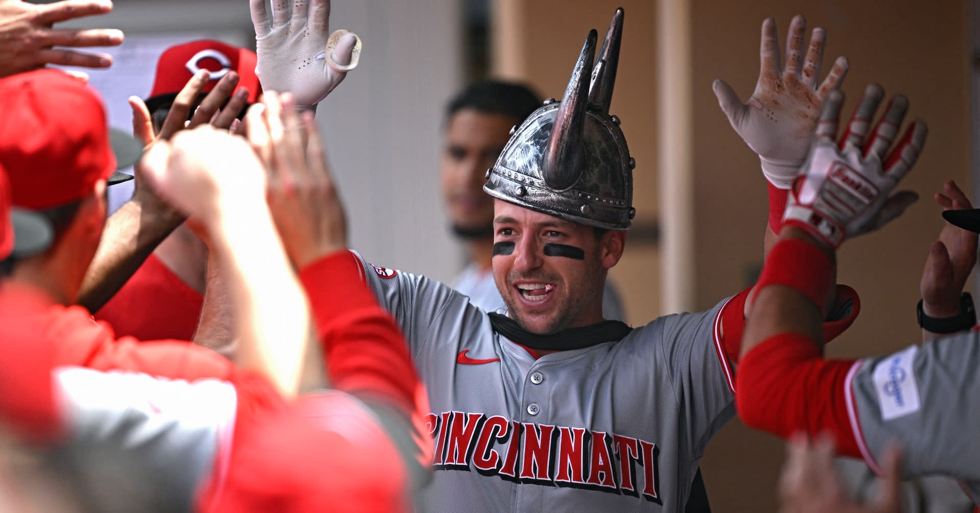 Jake Cronenworth belts grand slam to lead Padres over Reds