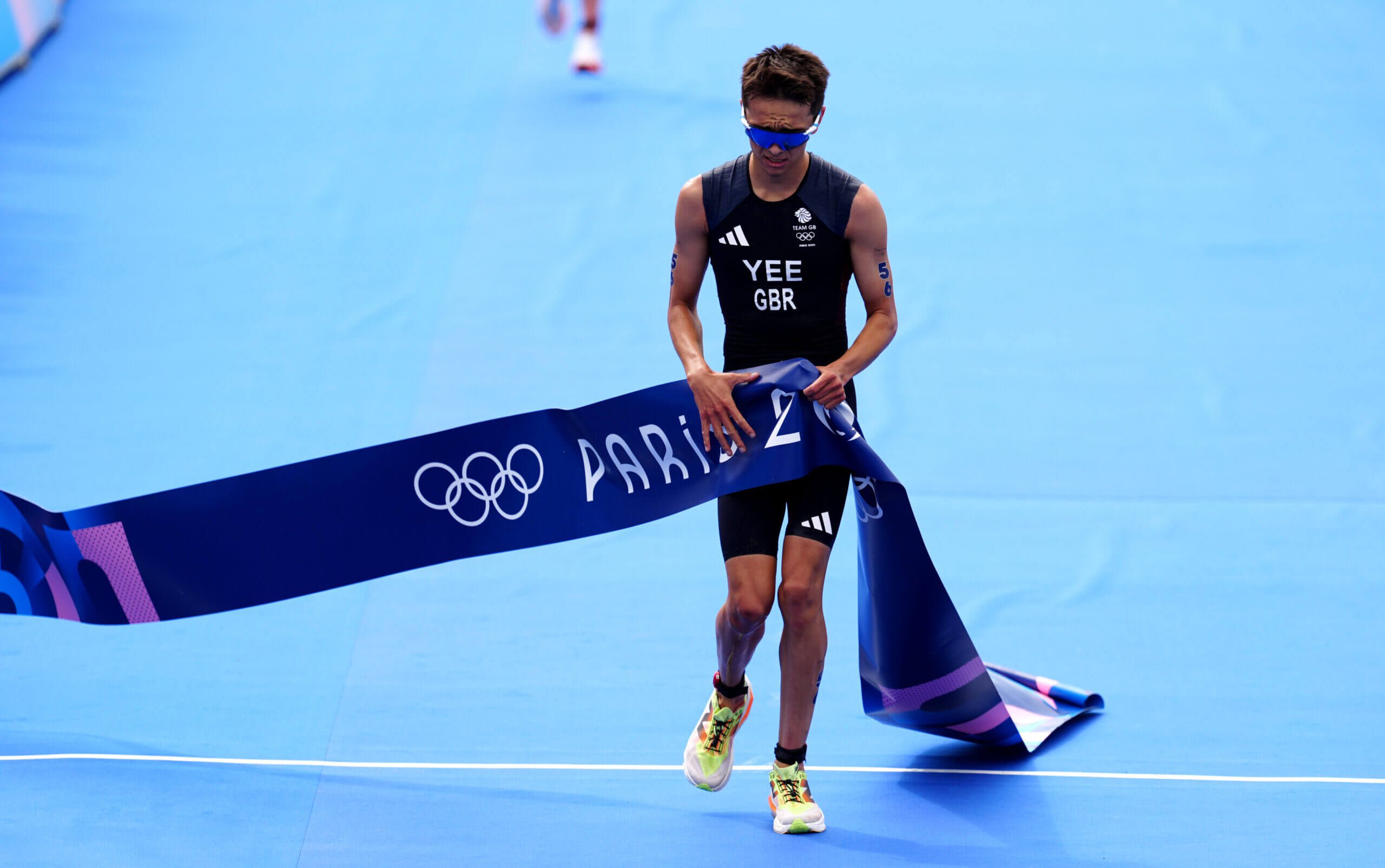 Yee wins men's Olympic triathlon gold with dramatic comeback