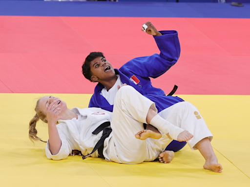 Judoca mexicana Prisca Awiti avanza a semis y va por medalla en París