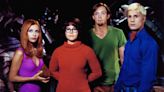 Sarah Michelle Gellar says Daphne-Velma kissing scene was cut from 2002's 'Scooby-Doo'