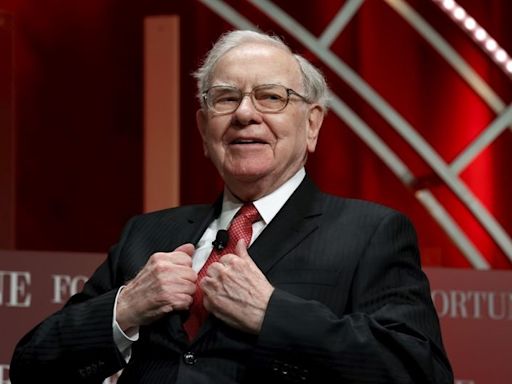 ¿Quiere invertir como Warren Buffett? Amazon, Apple... Gane +357% con esta cartera Por Investing.com