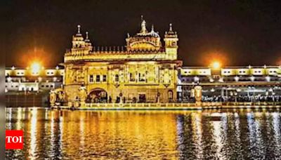 Akal Takht Jathedar urges filmmakers to refrain from using Golden Temple for promotions | Chandigarh News - Times of India