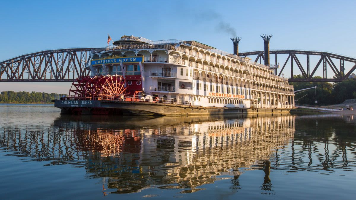 While pondering American Queen's fate, the ship's owner consults travel advisors