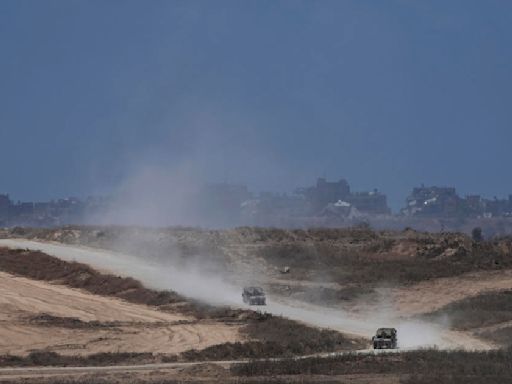 Hamas fires barrage of rockets into central Israel for the first time in months