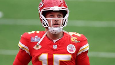 Patrick Mahomes Reacts to Viral Photo of Nebraska QB Look-Alike