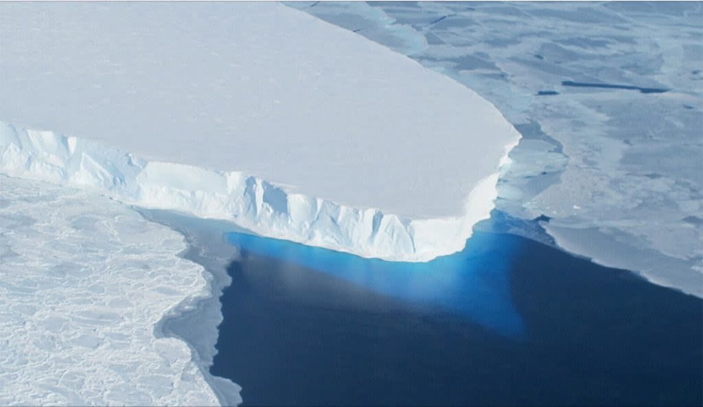 The ‘Doomsday Glacier’ Is Melting at an Alarming Rate and Shows No Sign of Slowing