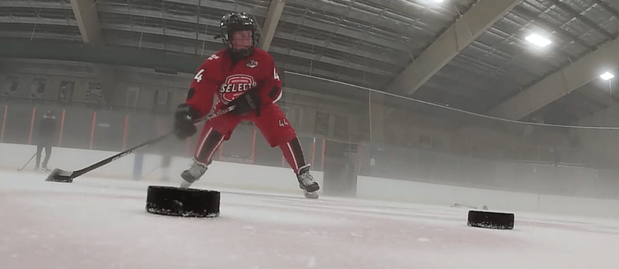 Elite Youth Hockey Tournament invites an Oklahoma player for the first time