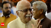 BJP veteran Lal Krishna Advani discharged from hospital in Delhi | India News - Times of India