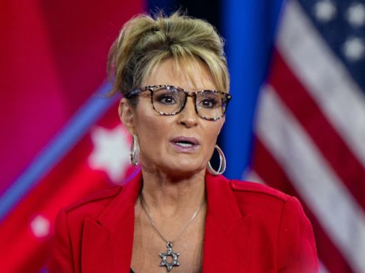 Sarah Palin gets into live TV clash over Donald Trump civil war comments