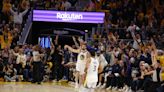 Klay Thompson catches fire, Warriors even up series with Lakers with blowout Game 2 win