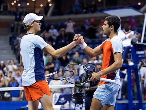 Cuándo juega Carlos Alcaraz vs. Jannik Sinner, por las semifinales de Roland Garros 2024: día, hora y TV