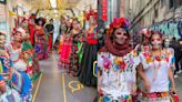 Mexicanos llevan el Día de Muertos a calles de Australia y se vuelven la sensación