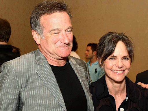 Sally Field Recalls How Robin Williams Changed 'Mrs. Doubtfire' Filming Schedule After Her Dad's Sudden Death