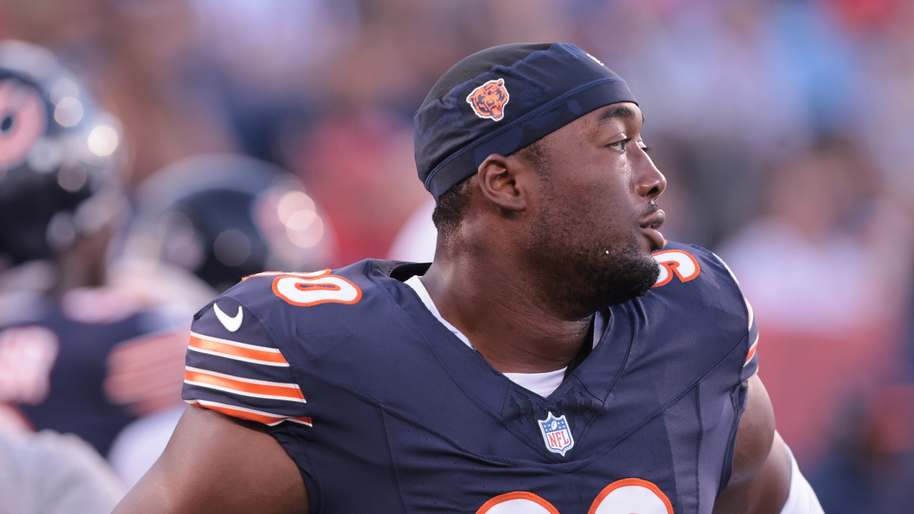 Chicago Bear Dominique Robinson to give away winter coats at McKinley High