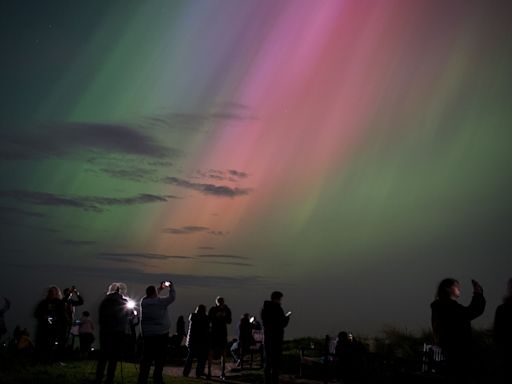 Solar Storm Brings Dazzling Aurora, Threatens Power Grids