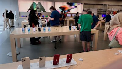 Apple faces growing labor unrest at its retail stores