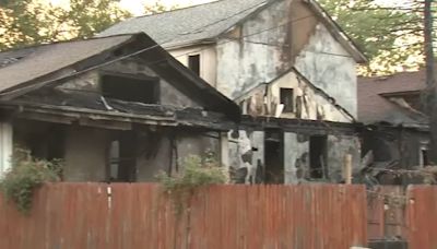 3 homes catch fire in Jefferson Park, 1 firefighter injured but expected to be OK