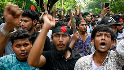 Bangladesh Students Continue Protests, Reject PM's Justice Pledge