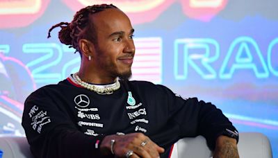 F1 CEO Warns Lewis Hamilton of Ferrari 'Mentality'
