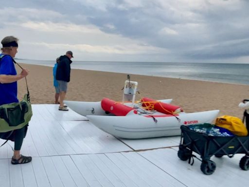 Swimmer aborts Lake Michigan crossing again