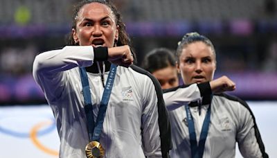 New Zealand Does A Fierce Haka After Taking Gold In Women's Rugby At Olympics