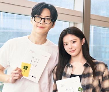 Kim Seon Ho and Go Yoon Jung wrap-up Japan leg of Can This Love Be Translated filming, return to South Korea