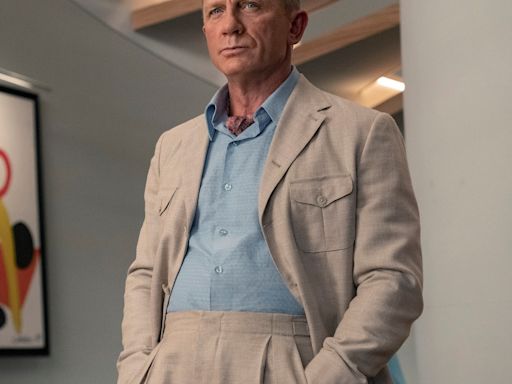 Knives Out 3 Cast Revealed: Here's Who Is Joining Daniel Craig in the Netflix Murder Mystery - E! Online